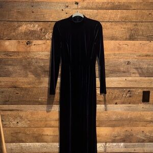 Elegant Navy Velvet Dress